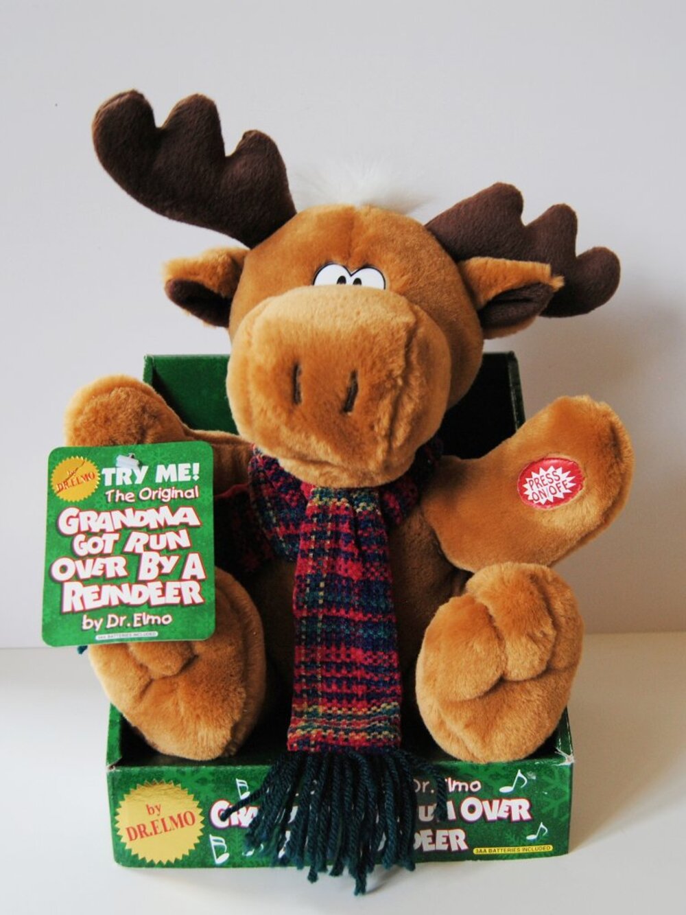 Singing Christmas Moose Dr. Elmo moving mouth Grandma Got Run Over by a Reindeer